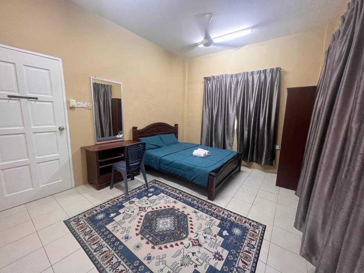Putra Sentosa Retreat Camp, Sematan Hotel Room photo