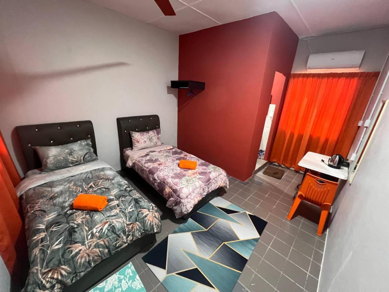 Putra Sentosa Retreat Camp, Sematan Hotel Room photo