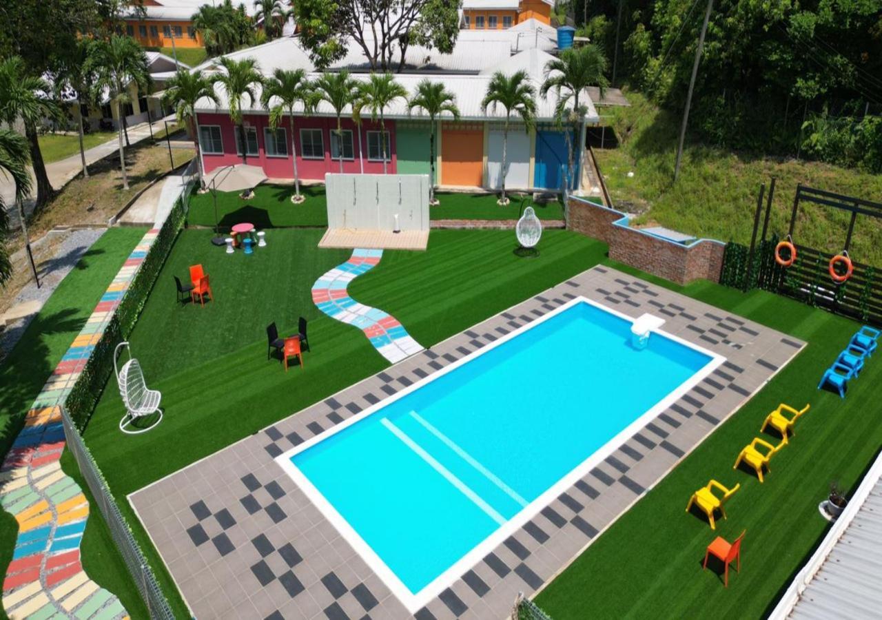 Putra Sentosa Retreat Camp, Sematan Hotel Exterior photo